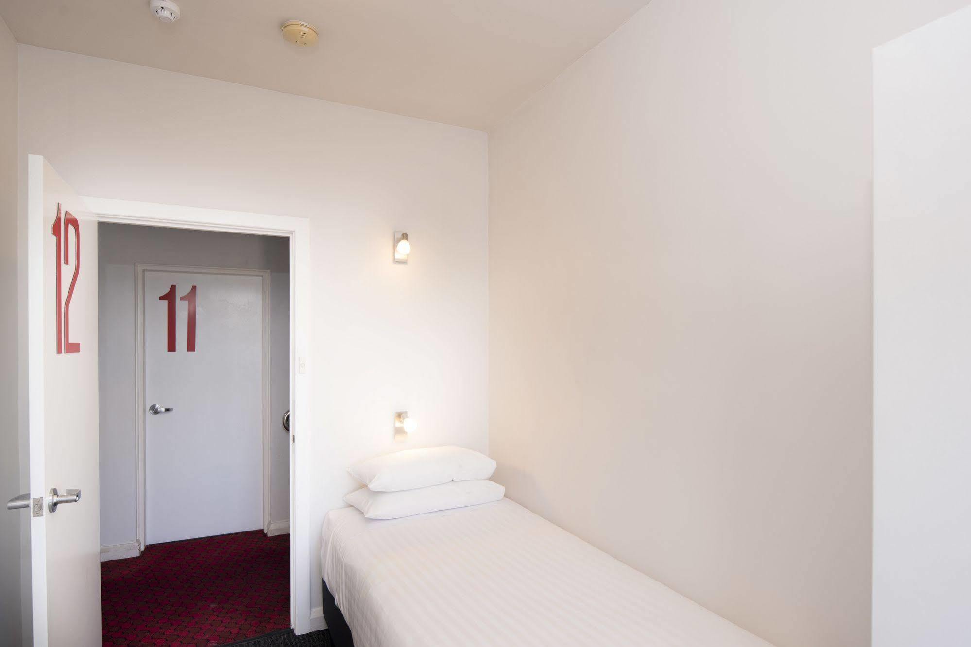 לונסטון Mowbray Hotel מראה חיצוני תמונה
